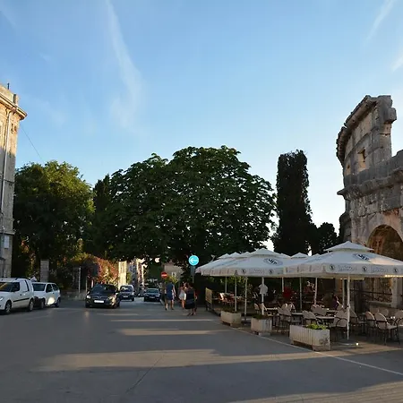 Arena